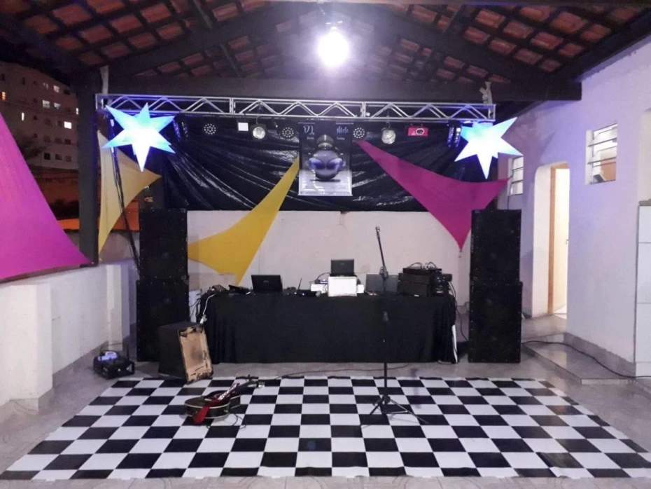 Foto 19:  — Som, iluminação e Telão - DJ Rodrigo