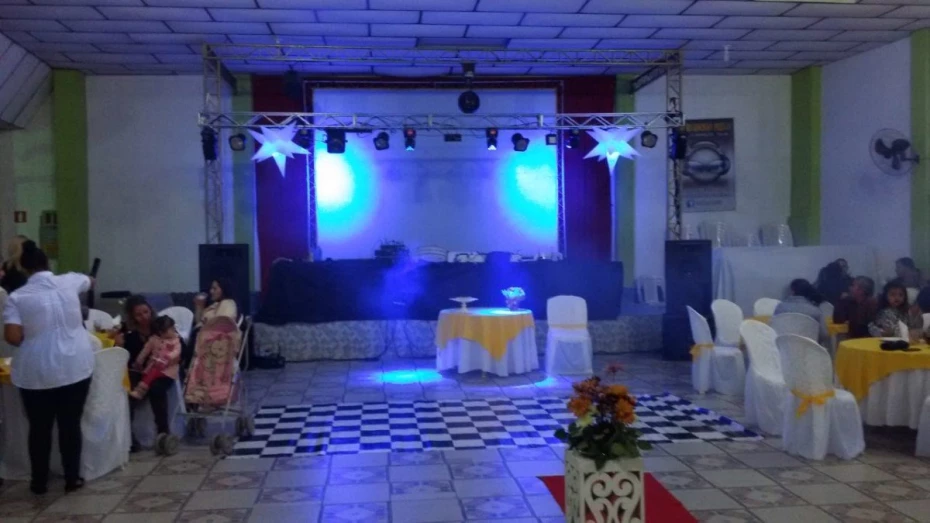 Foto 6:  — Som, iluminação e Telão - DJ Rodrigo