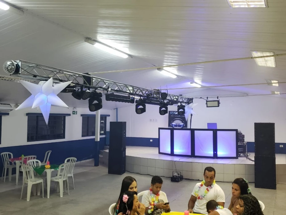Foto 8:  — Som, iluminação e Telão - DJ Rodrigo